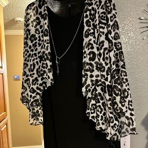 Tiana B, knee length, 2 piece dress with removable necklace, size 22w